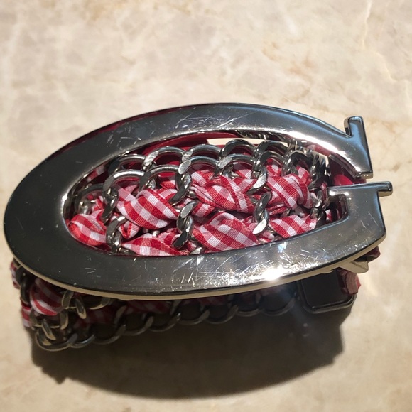 Guess “G” Chain Belt - Picture 11 of 13